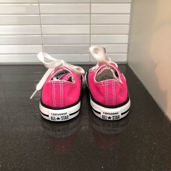 EUC Converse baby Chuck Taylor Low Top - Picture 5 of 10